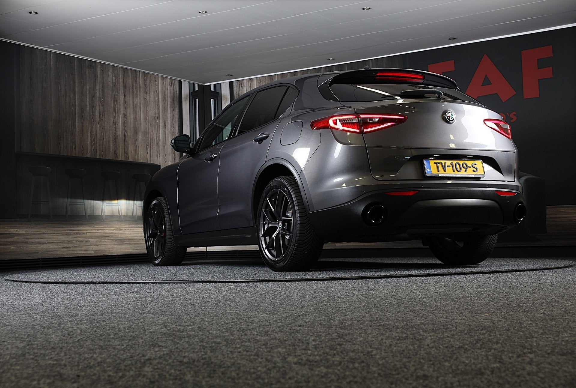 Alfa Romeo Stelvio 2.0 T AWD Veloce / Cognac Leder / Acc / L, Automaat, Euro 6, Automatische klimaatregeling, Bedrijf