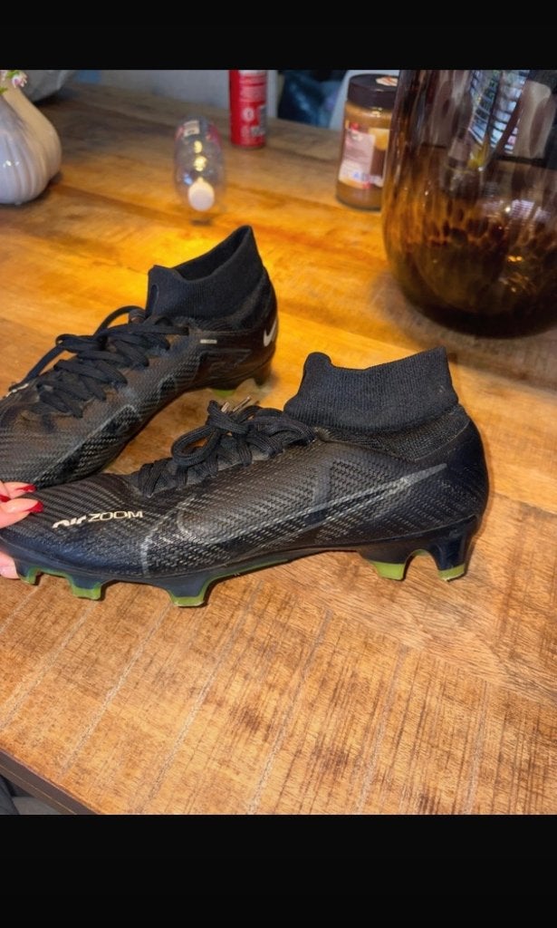 Nike Mercurial voetbalschoenen – zwart/geel, Maat XS of kleiner, Schoenen, Ophalen of Verzenden, Zo goed als nieuw