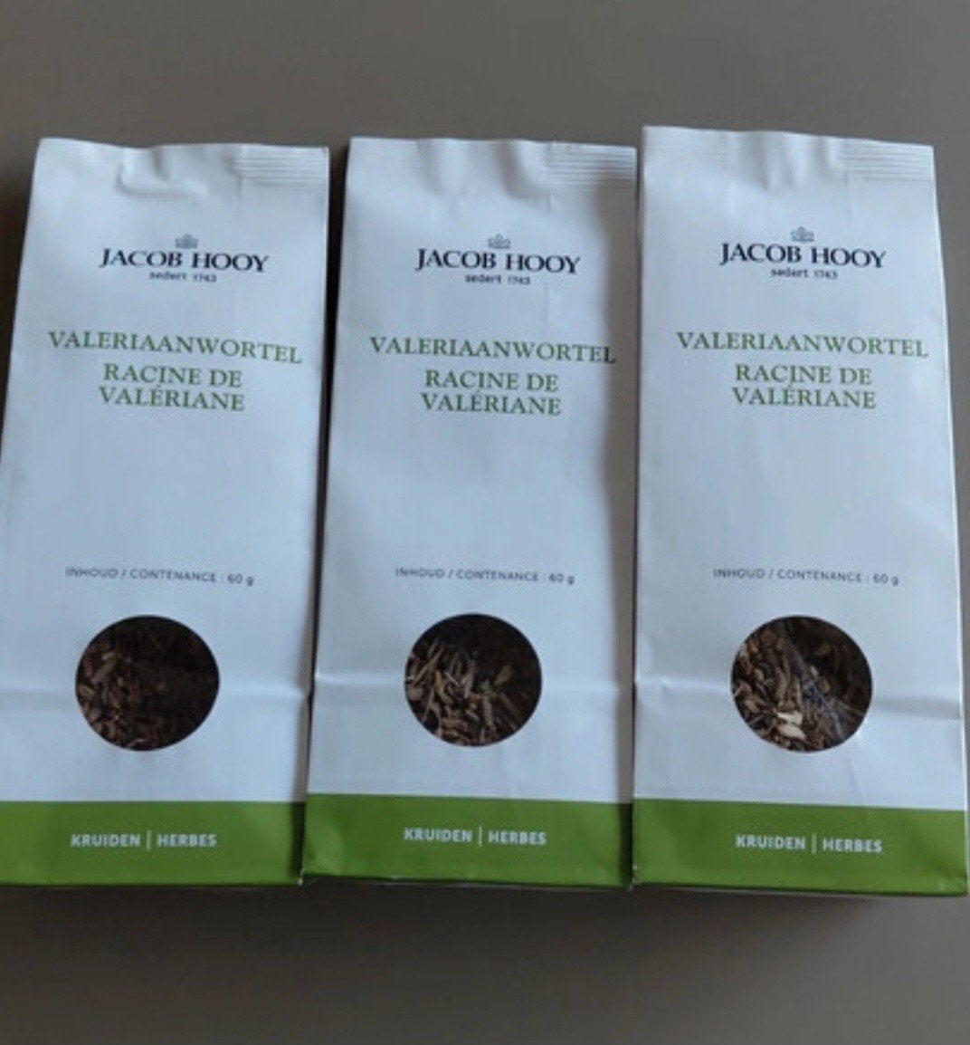 3 zakjes Valeriaan wortel (voor thee) á 60 gram., Postzegels en Munten, Ophalen, 2 euro