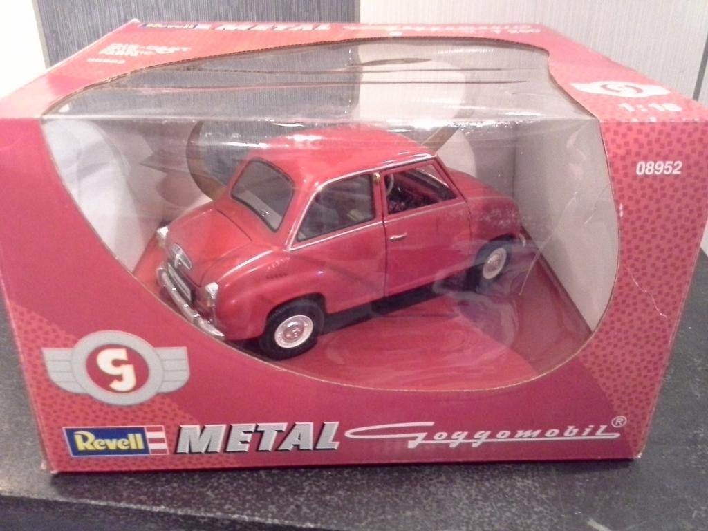 Revell 1:18 Goggomobil T250
ovp, Ophalen of Verzenden, Zo goed als nieuw, Revell