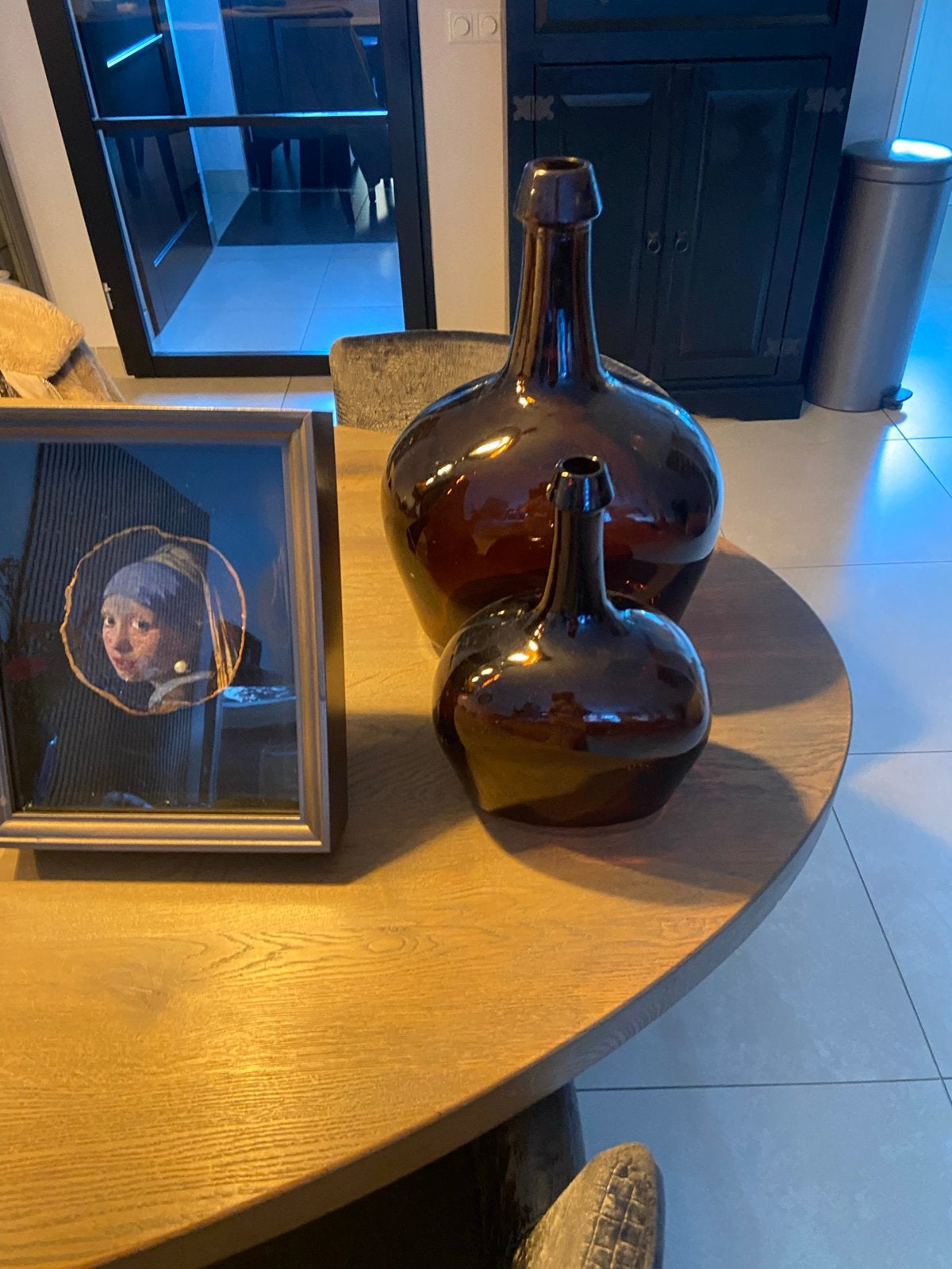 Set van 2 decoratieve bruine glazen flessen, Huis en Inrichting, Ophalen of Verzenden