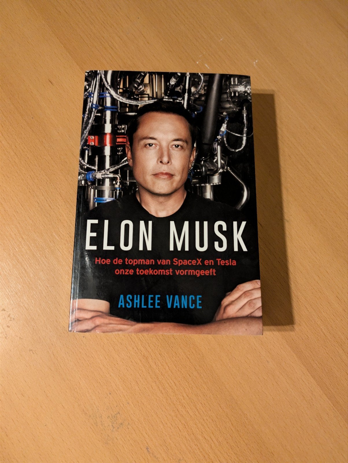Boek Elon Musk, Ophalen of Verzenden, Zo goed als nieuw