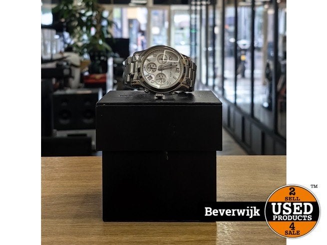 Michael Kors MK-5304 Dames Horloge | Zilver | Nette Staat, Michael Kors, Zo goed als nieuw, Support@michaelkors.com, 11 West 42nd Street
New York, NY 10036
United States