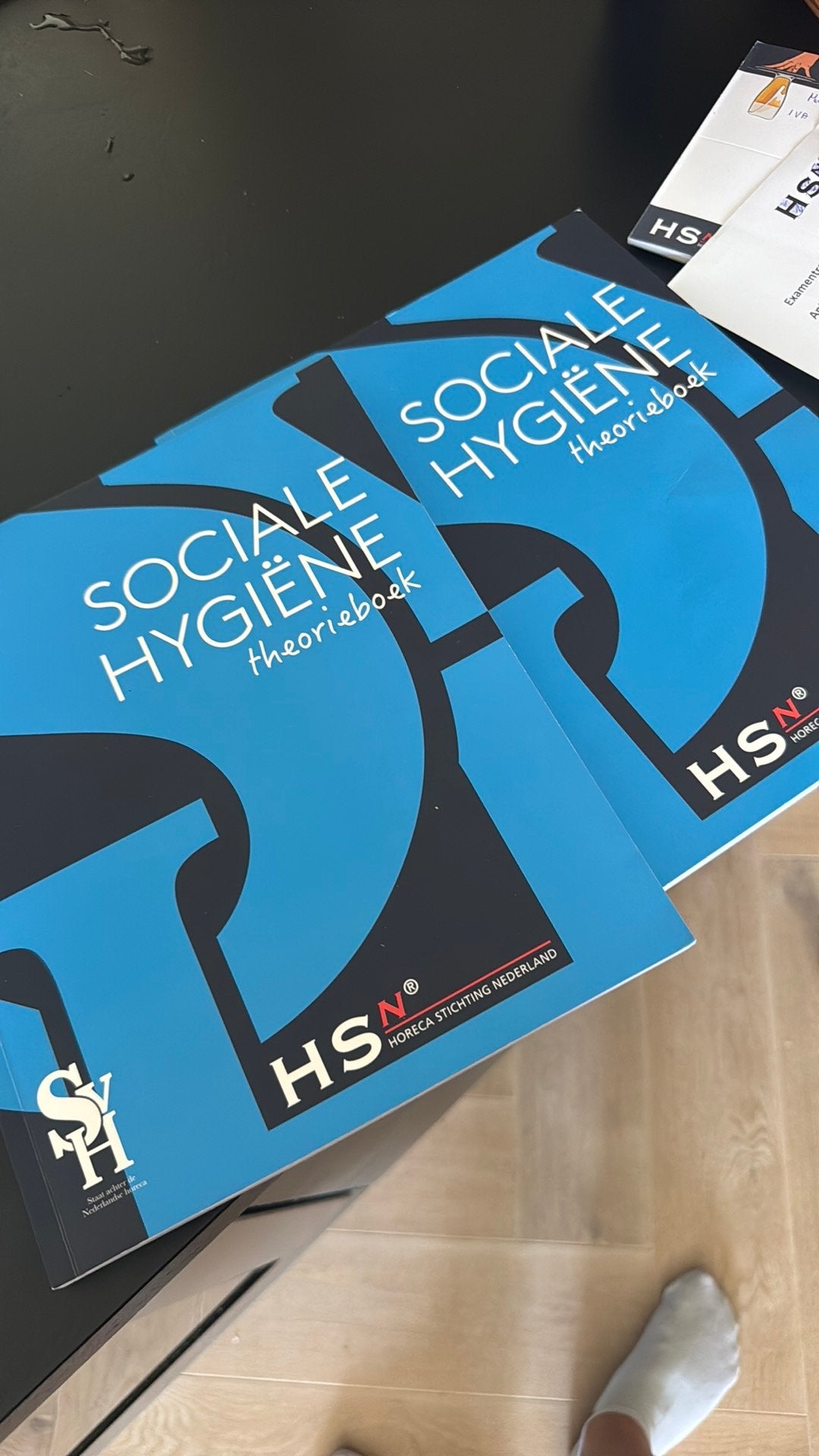 2 boeken sociale hygiene, Boeken, Ophalen of Verzenden, Alpha, Zo goed als nieuw, Niet van toepassing