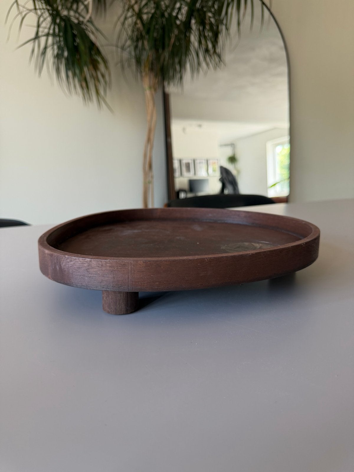 Houten dienblad/fruitschaal in organische vorm, Huis en Inrichting, Woonaccessoires | Dienbladen, Gebruikt, Met opstaande rand
