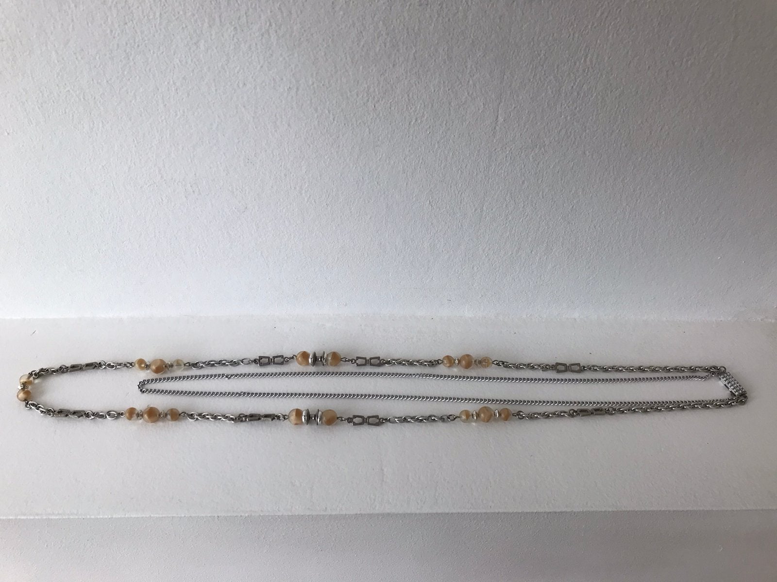Ketting dubbel kraal beige zilverkleurig, Ophalen of Verzenden, Gebruikt, Zilver, Overige materialen