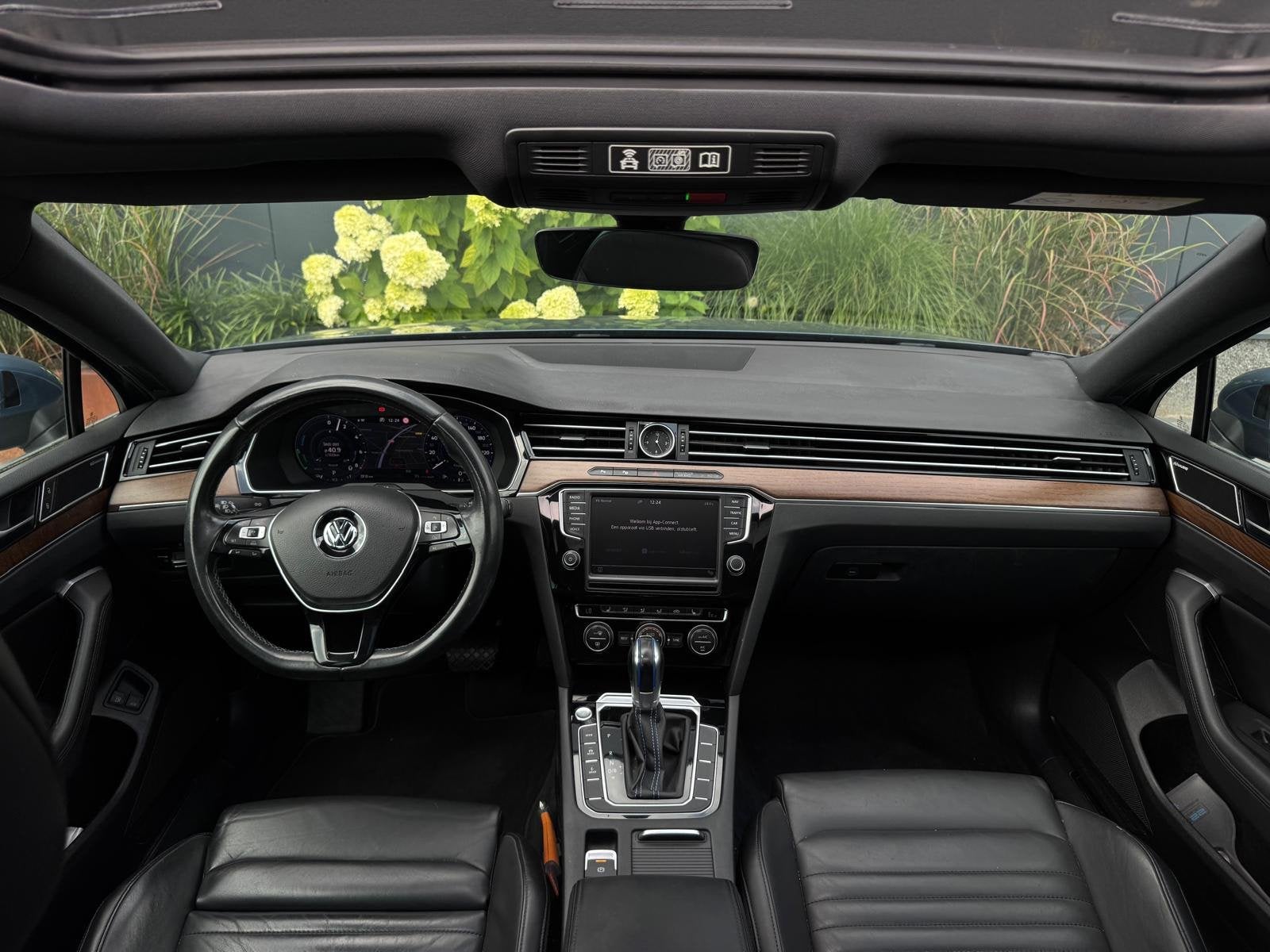 Volkswagen Passat Variant 1.4 TSI GTE ORG NL|PANO|LEDER|CLIM, Auto's, Gebruikt, Met garantie (alle), Blauw, Hybride Elektrisch/Benzine