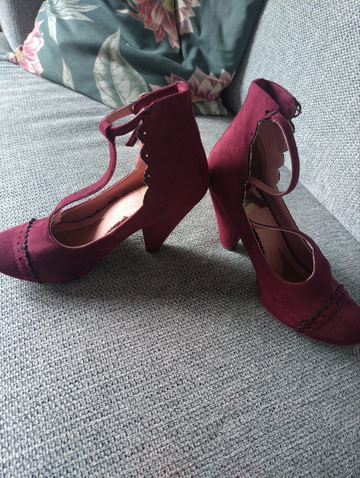 bordeaux rood hakje, Ophalen, Zo goed als nieuw, Rood