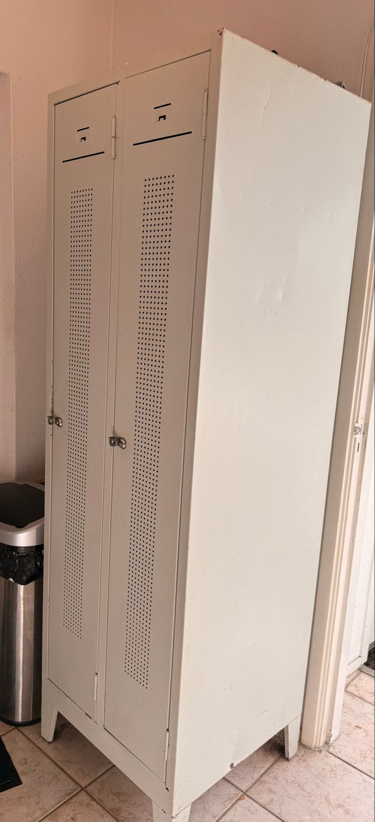 Vintage metalen locker kast - hang en leg, Ophalen, Gebruikt, Vintage industrieel