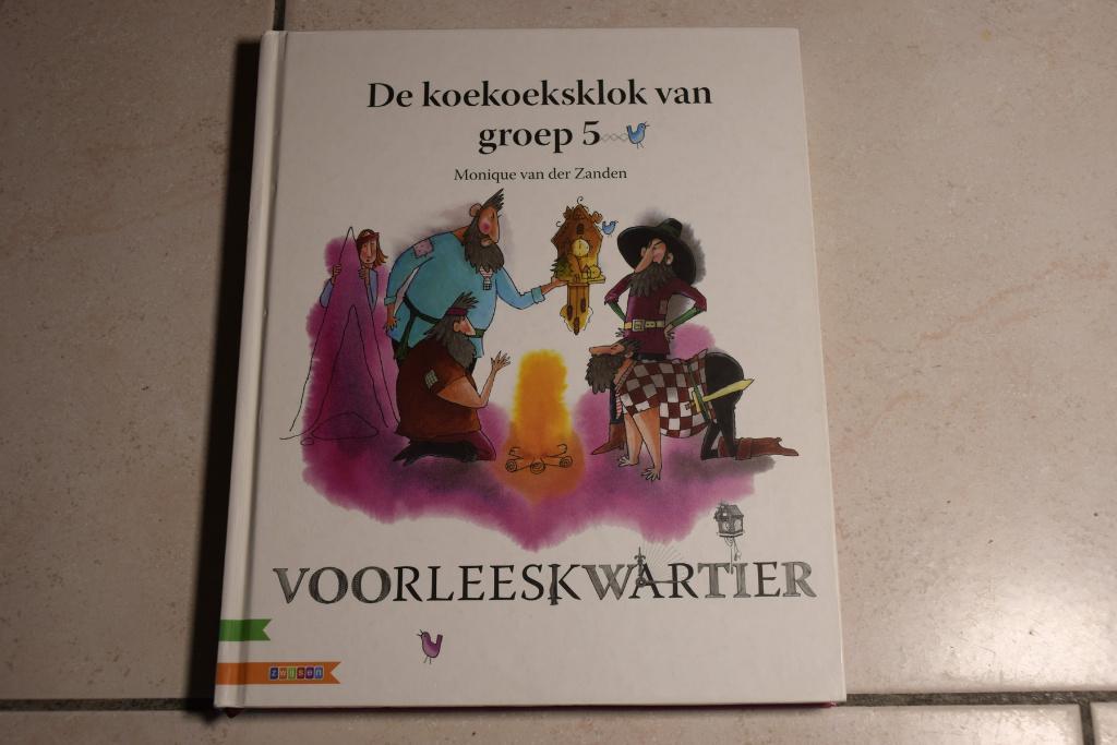Voorleeskwartier De koekoeksklok van groep 5, Ophalen of Verzenden, Zo goed als nieuw, Fictie algemeen
