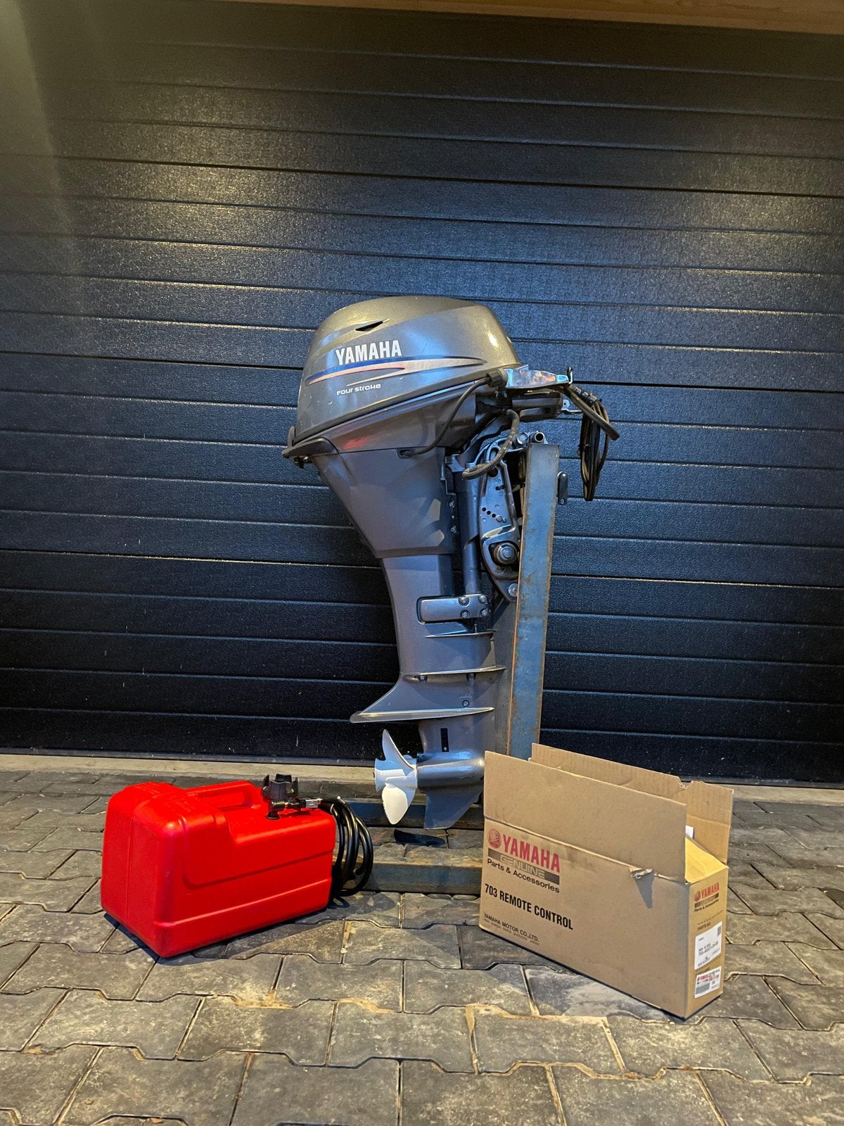 Yamaha F20 elektrische start, Powertilt en nieuwe rigging, Ophalen, 10 tot 30 pk, Zo goed als nieuw, Benzine