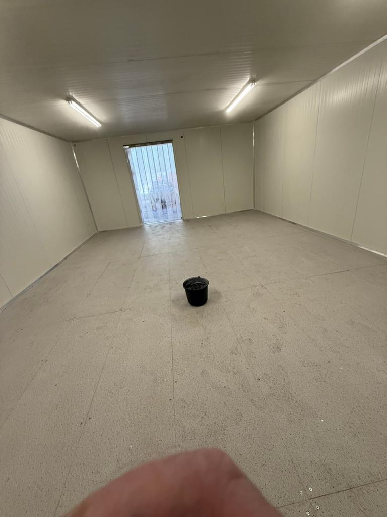 Vriescel 54m2, Ophalen