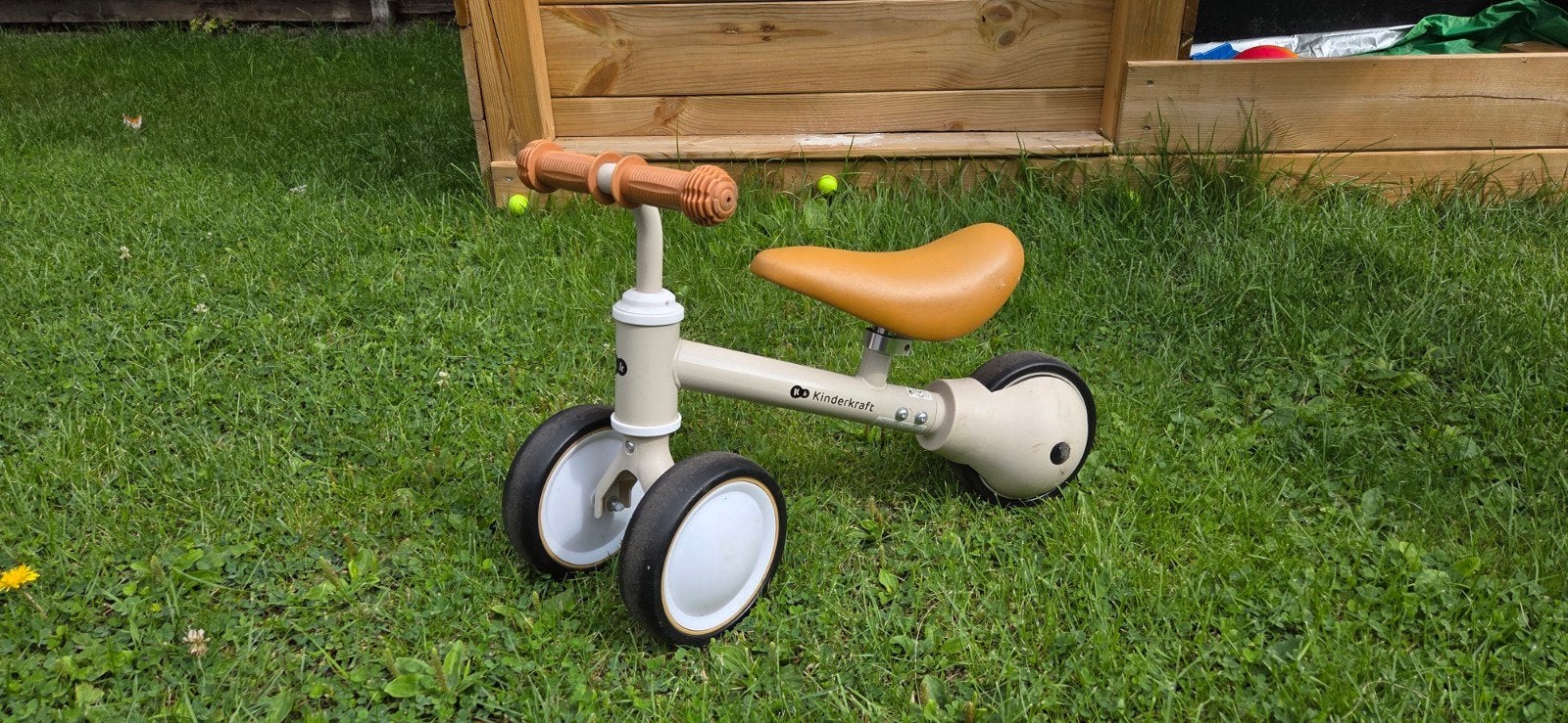 Kinderkraft Loopfiets - Zo goed als nieuw, Kinderen en Baby's, Ophalen of Verzenden, Zo goed als nieuw, Loopfiets
