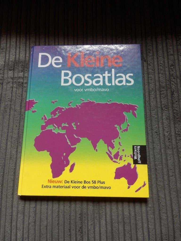 De Kleine Bosatlas. Voor V.m.b.o / Mavo, Bosatlas, 2000 tot heden, Ophalen of Verzenden, Zo goed als nieuw