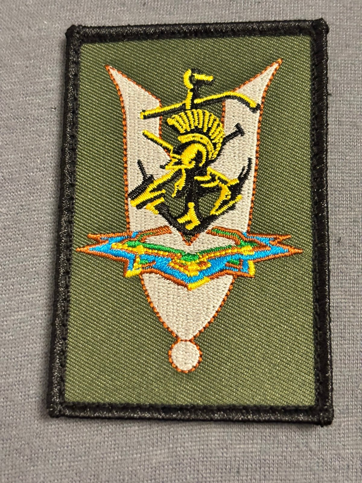 Arm embleem gvt genie veteraan, Verzamelen, Verzenden, Landmacht, Nederland, Embleem of Badge