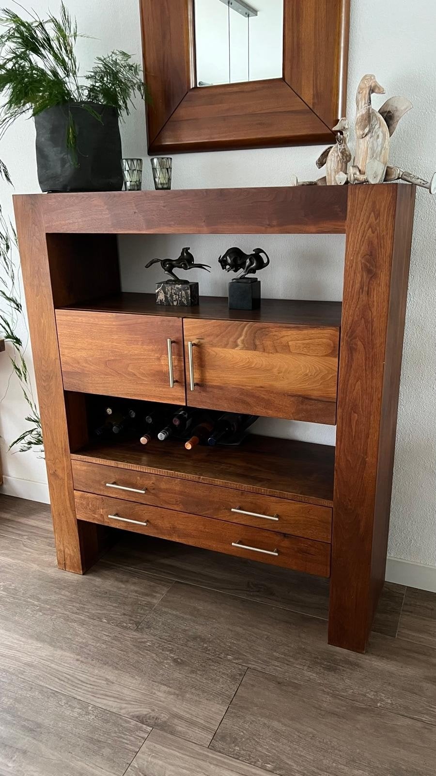 Mooie houten bijzetkast, 100 tot 150 cm, Ophalen of Verzenden, Zo goed als nieuw, 25 tot 50 cm