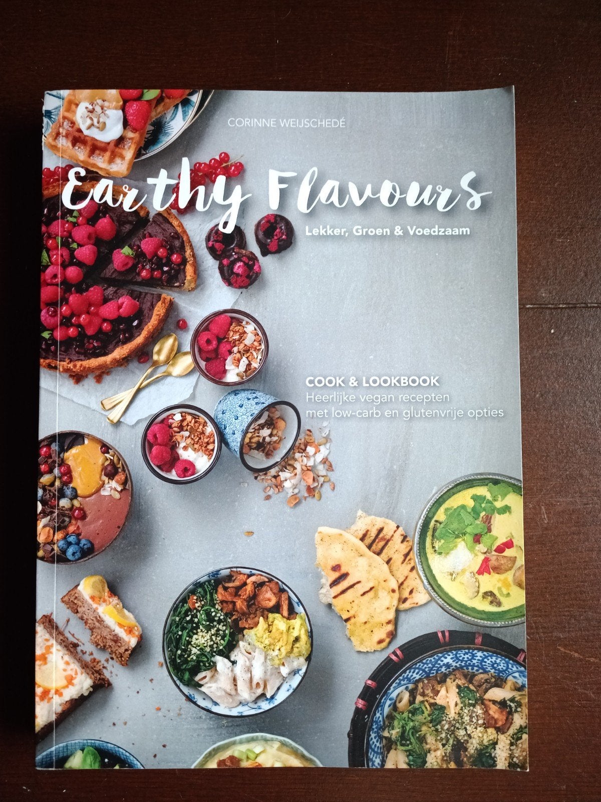 Corinne Weijschedé-Dijkhof - Earthy Flavours, Vegetarisch, Ophalen of Verzenden, Zo goed als nieuw, Corinne Weijschedé-Dijkhof