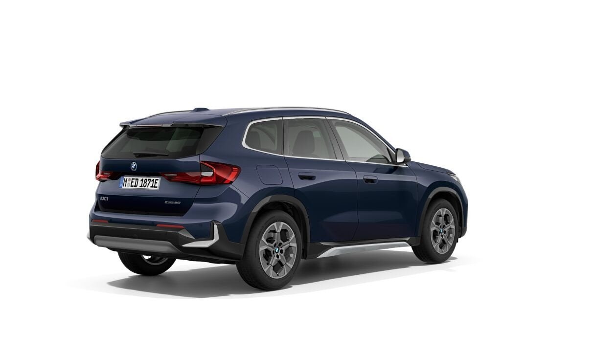 BMW iX1 eDrive20 Pure Edition (bj 2026, automaat), Zwart, Blauw, Leder, Nieuw