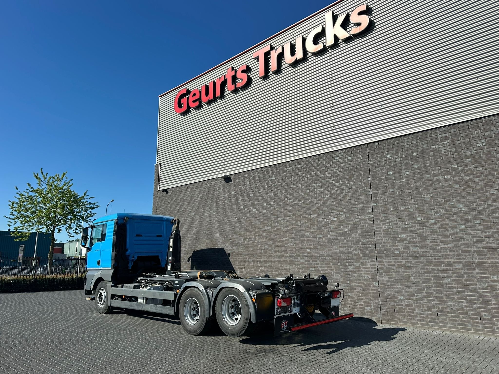 MAN TGX 28.480 6X2 MET HIAB MULTILIFT XR21S61 HAAKARMSYSTEEM, Automaat, Euro 6, 653 pk, Blauw