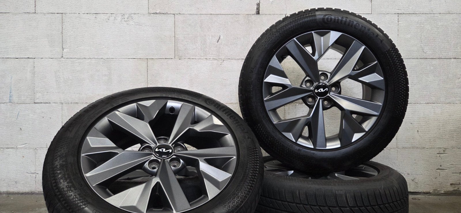18" Kia Sportage orig velgen Continental winterbanden TPMS, Auto-onderdelen, Banden en Velgen, 18 inch, Gebruikt, Banden en Velgen