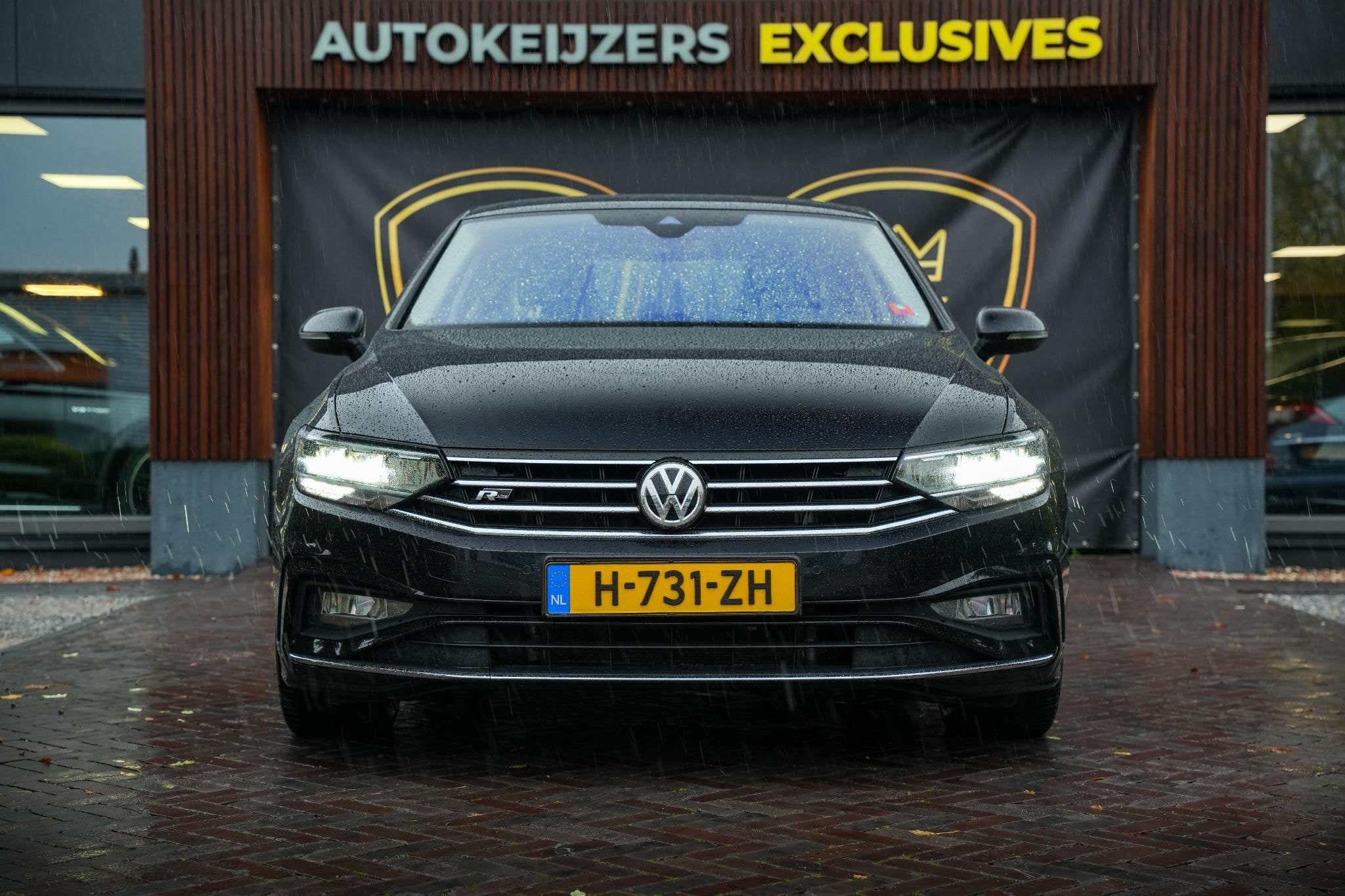 Volkswagen Passat 1.5 TSI Elegance Business R Leer Navi, 4 cilinders, 150 pk, Zwart, Bedrijf