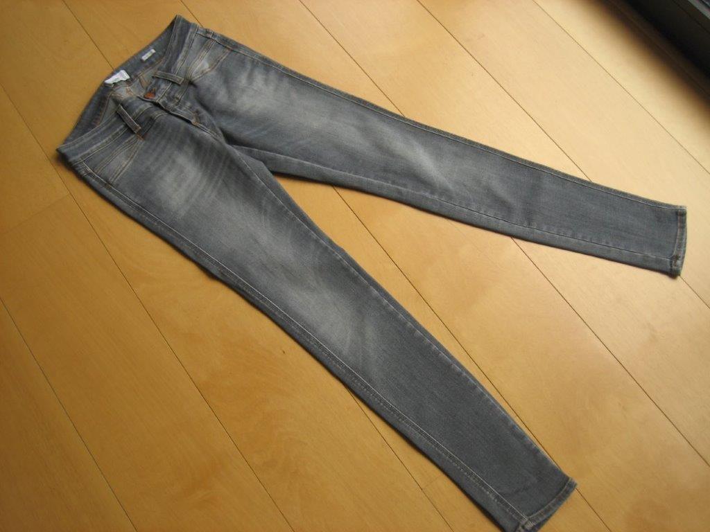 Zeer mooie grijze heupjeans CLOSED, Pedal Star 25 snazzeys, Kleding | Dames, Verzenden, Closed, Zo goed als nieuw, W27 (confectie 34) of kleiner