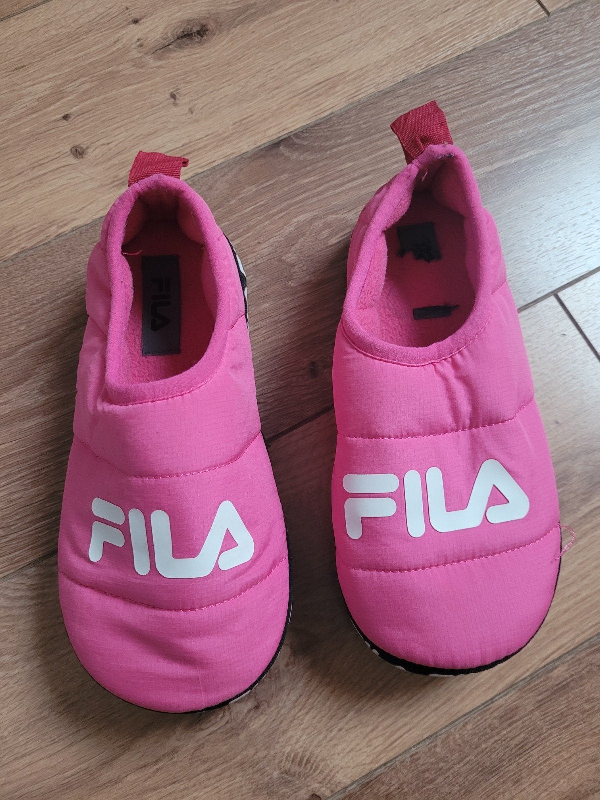 Warme sloffen Fila mt 34 zgan, Ophalen of Verzenden, Zo goed als nieuw, Jongen of Meisje, Overige typen
