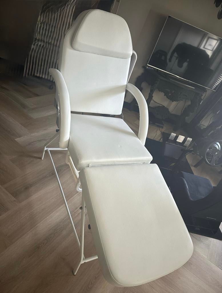 Behandelstoel / massage tafel, Sport en Fitness, Massageproducten, Ophalen, Zo goed als nieuw, Massagetafel