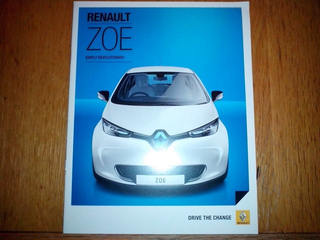 5x Renault 18 GTD + 18 + 30 + Zoe folders brochures persfoto, Ophalen of Verzenden, Zo goed als nieuw, Renault