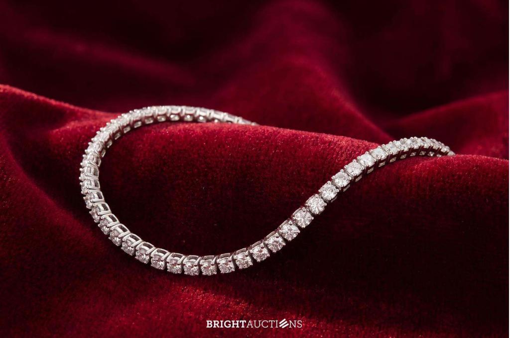 Witgouden tenniscollier met briljant geslepen diamanten van, Diamant, Niet ingevuld, Nieuw, Met edelsteen