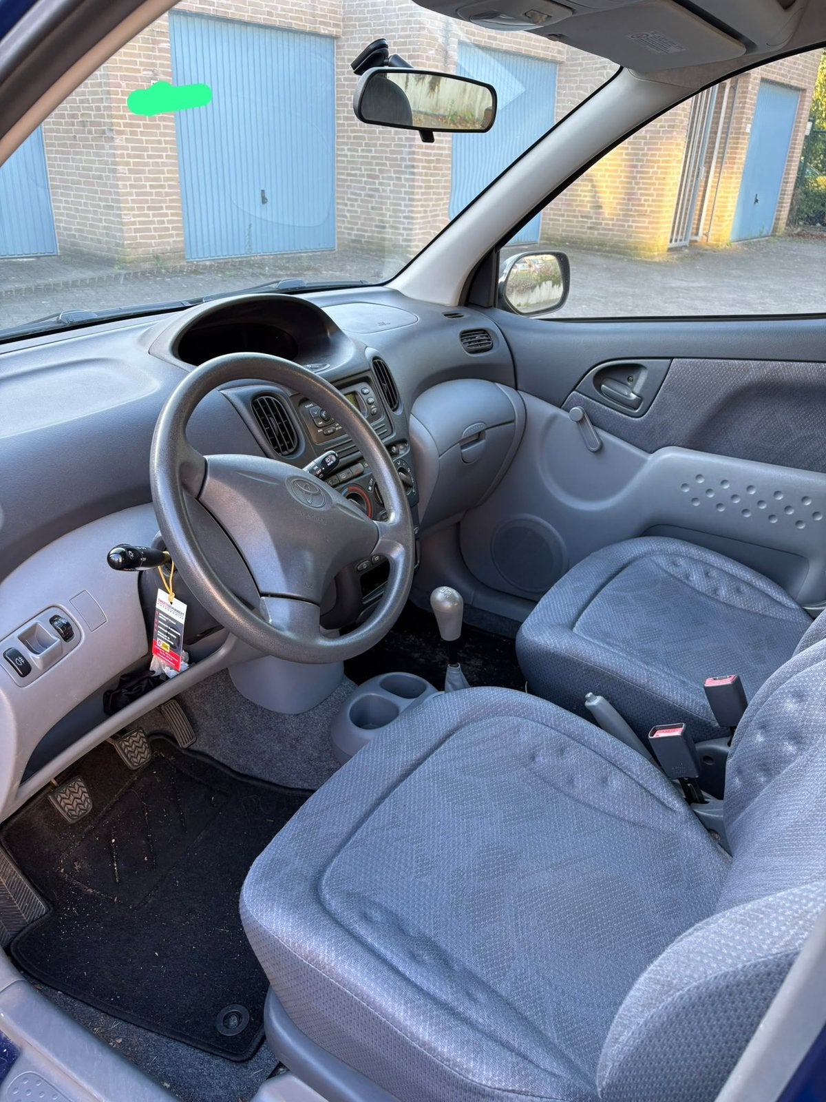 Foto 5 van Toyota Yaris Verso 1.3 16V Vvti 2001 Blauw, 98500km