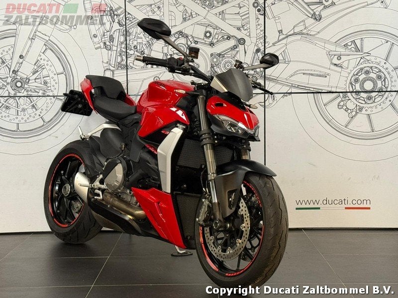 Ducati STREETFIGHTER V2 (bj 2022), Bedrijf, Meer dan 35 kW, 955 cc, Naked bike