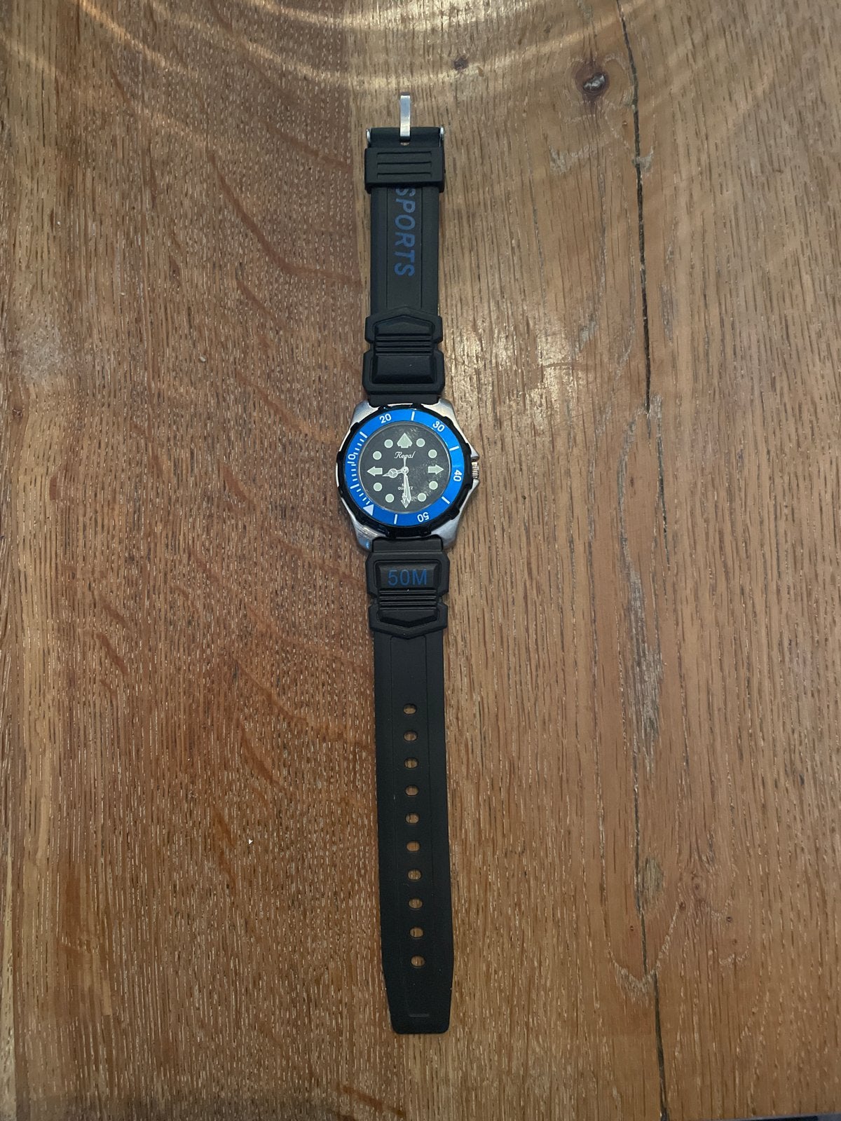 Regal Quartz Horloge - Zwart met Blauwe Accent, Gebruikt, Zwart, Ophalen of Verzenden, Waterdicht