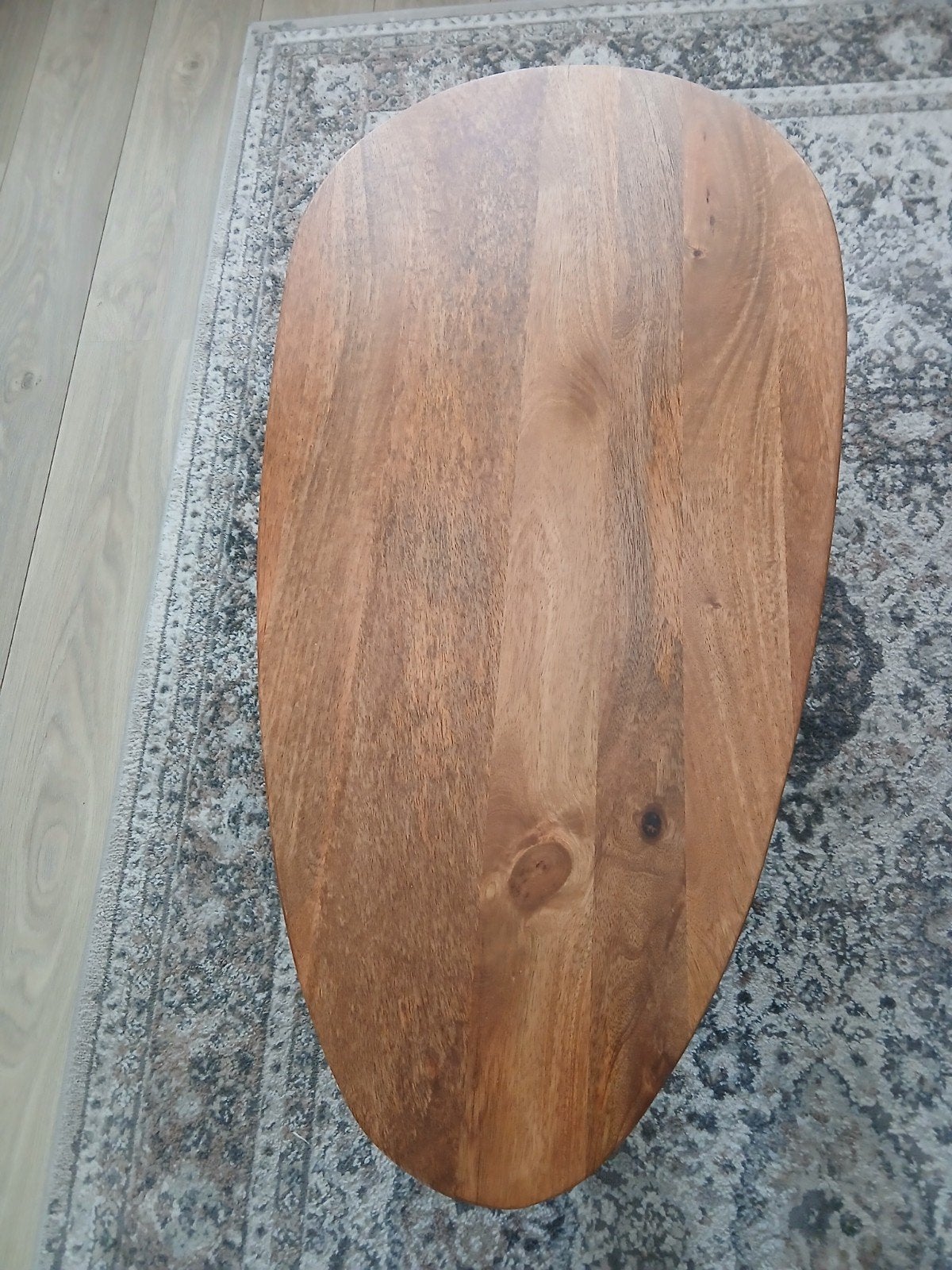ZGAN!! WALNOOT SALONTAFEL!!, Huis en Inrichting, Ophalen, 100 tot 150 cm, 50 tot 100 cm, Zo goed als nieuw