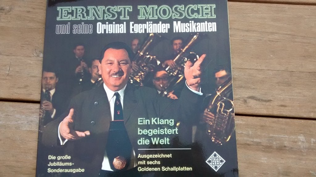 LP - Ernst Mosch - Ein klang begeistert die Welt, LP, Traditioneel en Volksmuziek, Ophalen of Verzenden, Zo goed als nieuw
