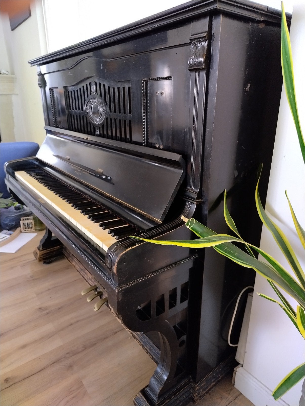 Karakteristieke Gerhard Wesel piano, bezorging optioneel, Ophalen, Gebruikt, Zwart, Piano