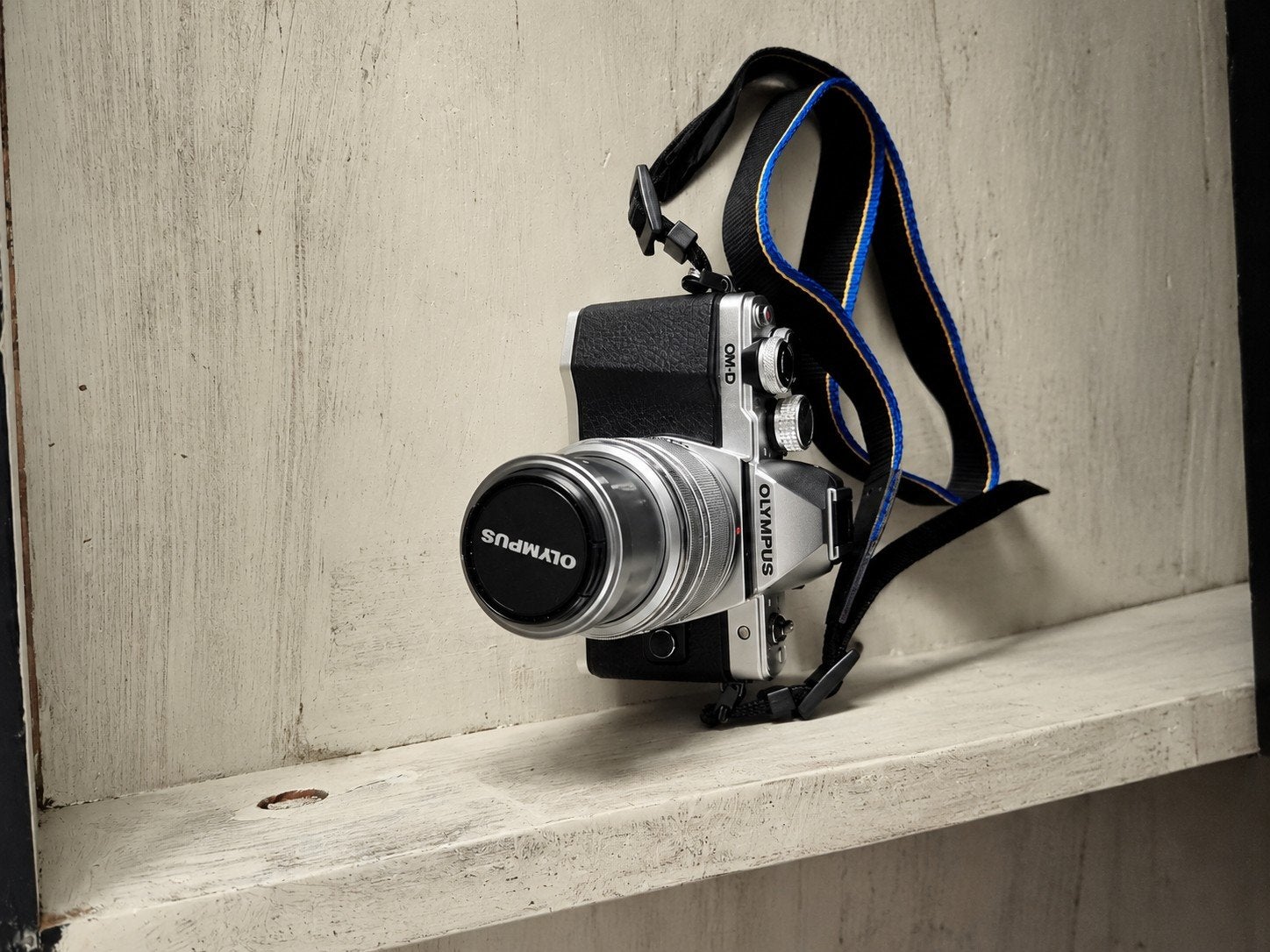 Olympus OM-D E-M10 Mark II systeemcamera met lens, Kantelbaar/draaibaar scherm, Accu, Ophalen of Verzenden, Zo goed als nieuw