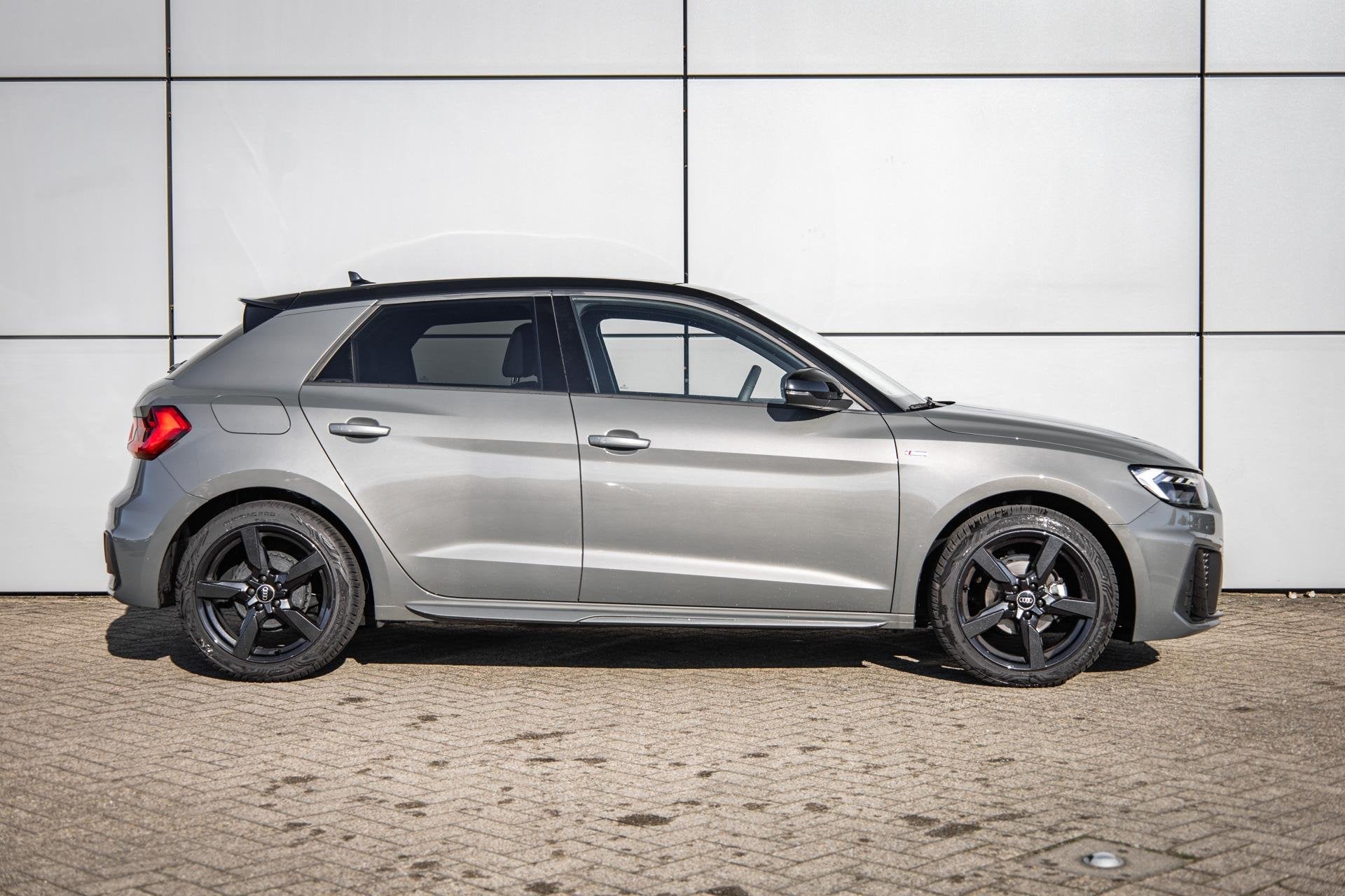 Audi A1 Sportback 25 TFSI 95pk S-tronic S Edition | Navigati, Auto's, Audi, A1, 95 pk, Leder en Stof, Origineel Nederlands