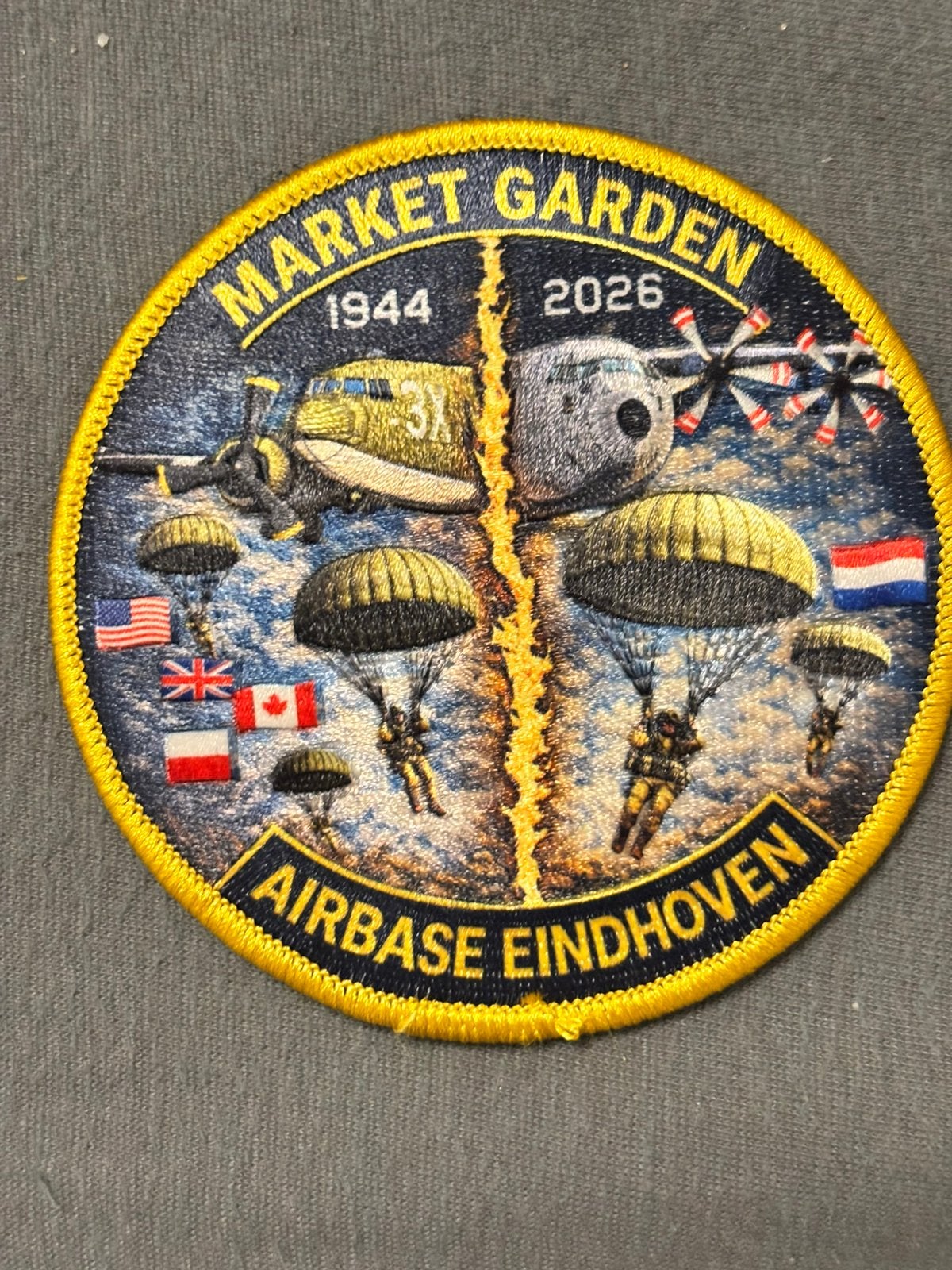 Embleem Market Garden airbase Eindhoven, Verzamelen, Verzenden, Luchtmacht, Nederland, Embleem of Badge