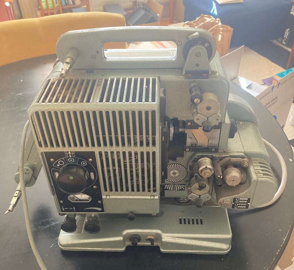 Vintage  filmprojector Siemens, Verzamelen, Fotografica en Filmapparatuur, Ophalen, 1960 tot 1980, Projector