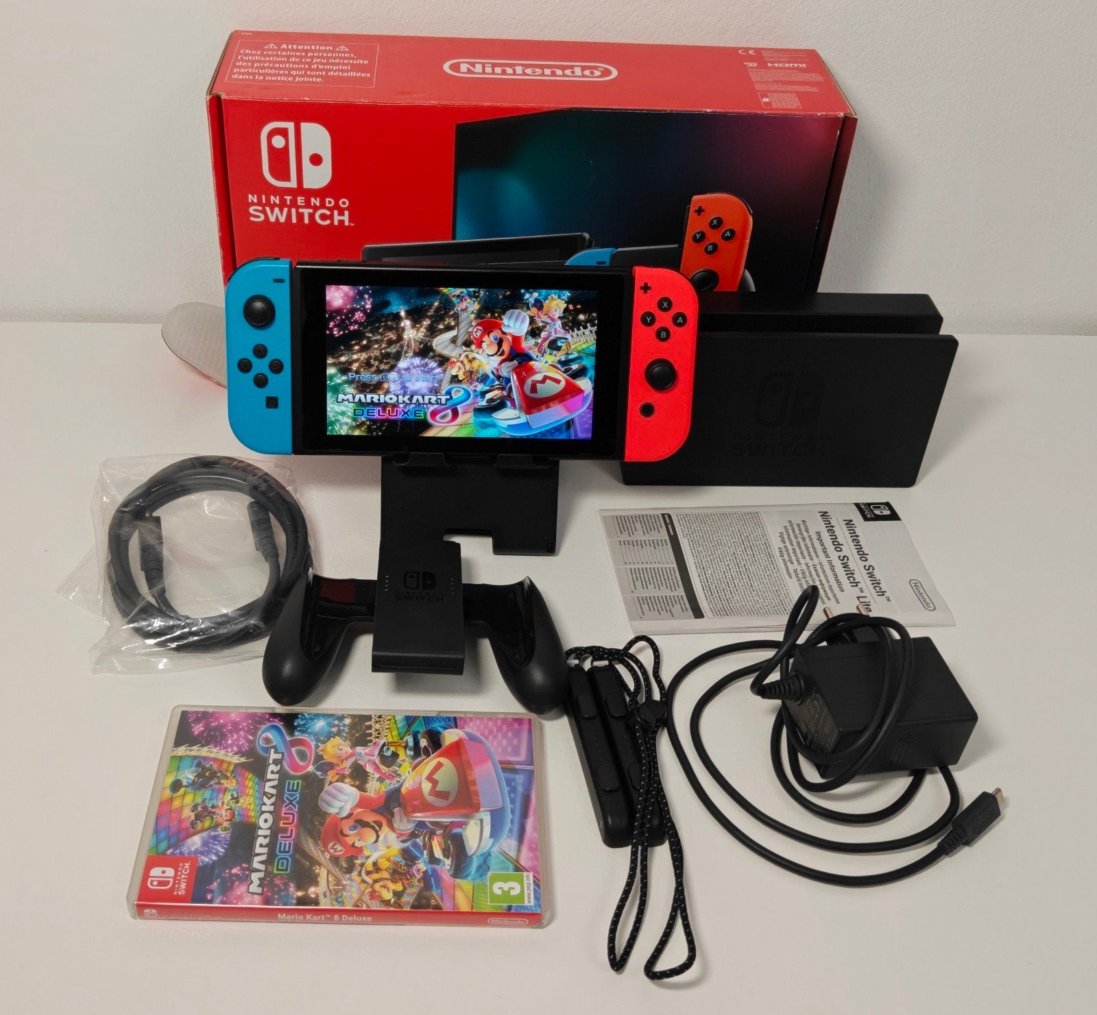 Nintendo Switch met Mario Kart 8 Deluxe, Met games, Nintendo switch, Met 2 controllers, Ophalen of Verzenden