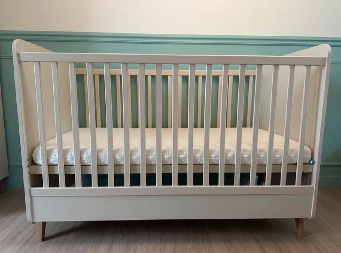 Quax Loft Clay meegroeibed 140x70 incl aerosleep matras/dek, Ophalen, Zo goed als nieuw, Ledikant