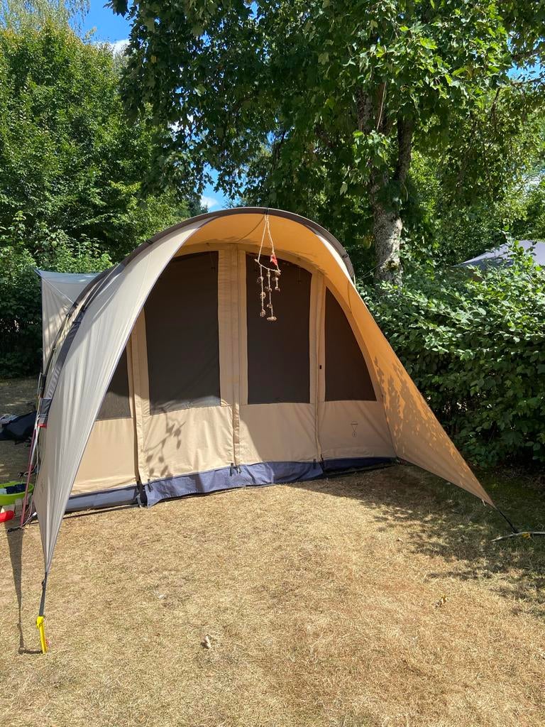 Eureka Grand Loft 4-persoons tent, Caravans en Kamperen, Ophalen, Gebruikt, Tot en met 4