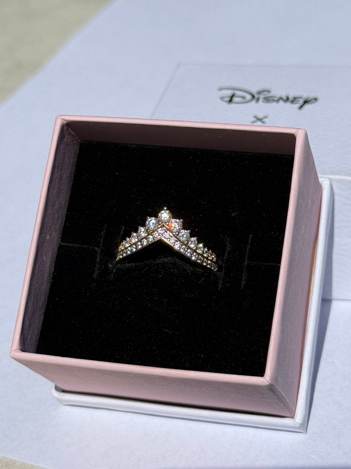 Disney x Pandora timeless wishbone tiara ring | 50, Ophalen of Verzenden, Nieuw, Goud, Dame of Heer