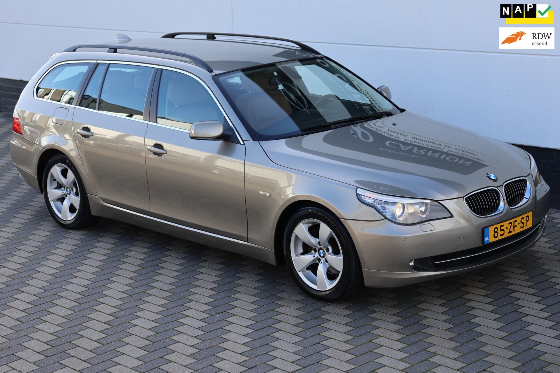 BMW 5-serie Touring 525i 6 Cil. Youngtimer Leder UNIEK NAP !, Auto's, Achterwielaandrijving, Gebruikt, Verwarmde buitenspiegels