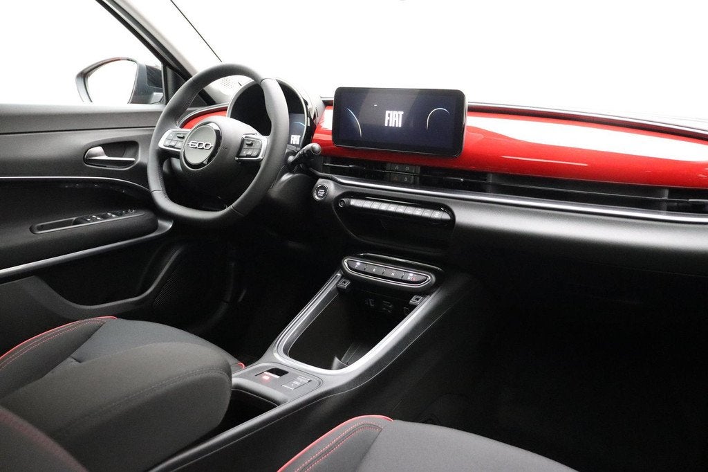 Fiat 600e RED 54 kWh | Apple Carplay/Android auto | LED verl, Auto's, Fiat, Stof, 156 pk, 45 min, Nieuw