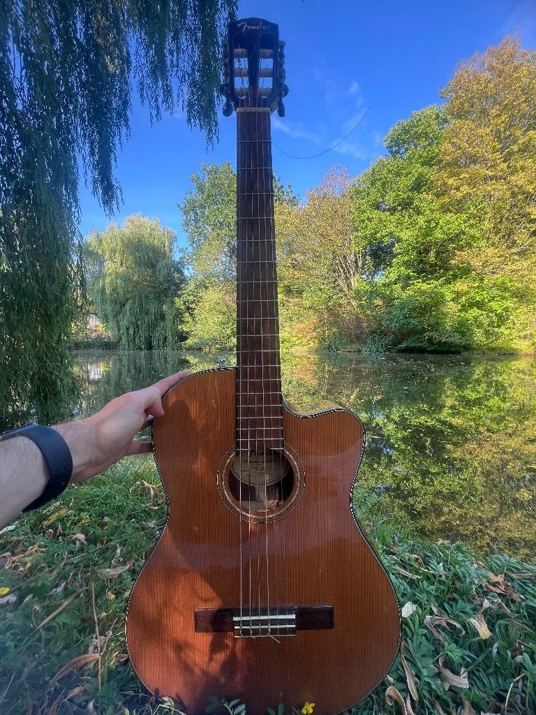 Fender CN‑140SCE Nylon‑String Classical Guitar, Ophalen of Verzenden, Solid body, Fender, Met versterker