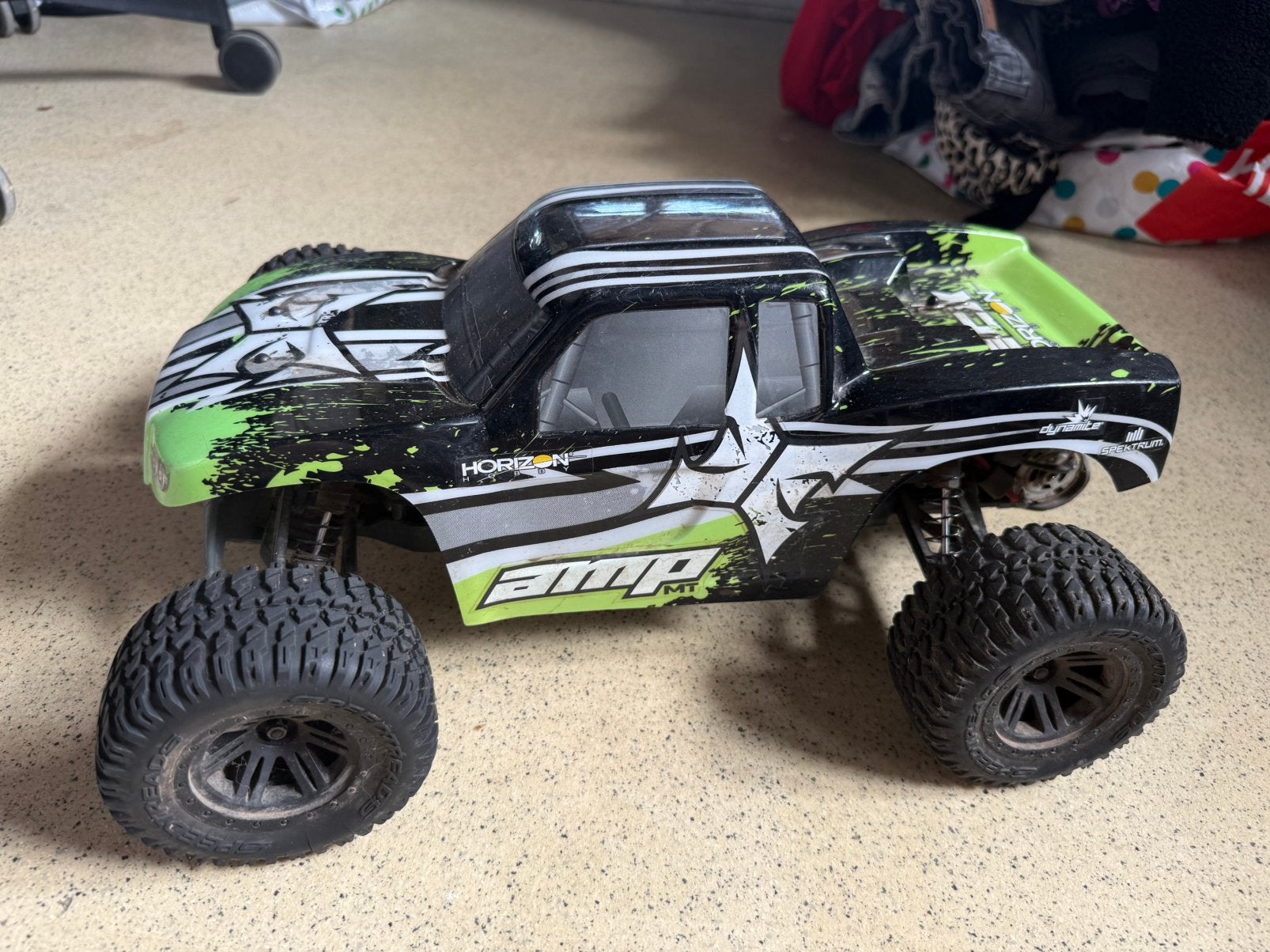 ECX AMP MT 1:10 RC Monstertruck met lader en accu's, Elektro, Gebruikt, Auto offroad, Ophalen of Verzenden