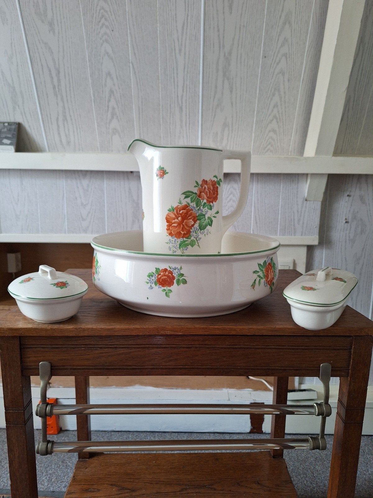 Antiek vintage lampetstel + bijbehorende houten tafel TEAB, Ophalen