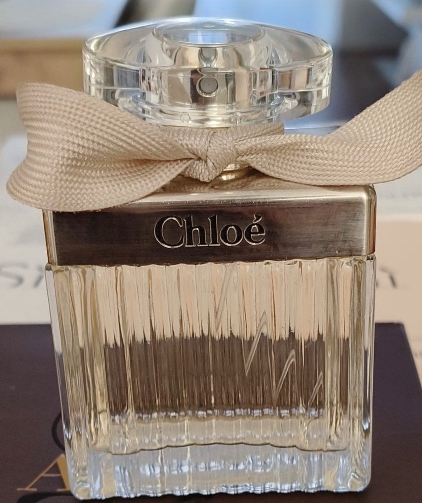 Chloé Signature Eau de Parfum inhoud: 75 ml, Sieraden, Tassen en Uiterlijk, Uiterlijk | Parfum, Ophalen of Verzenden, Nieuw